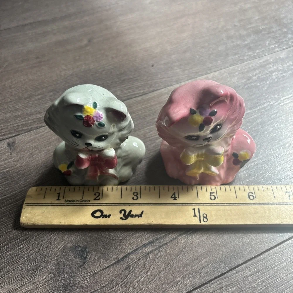 Vintage Stoneware CAT KITTENS Salt Pepper Shakers Set Cottage